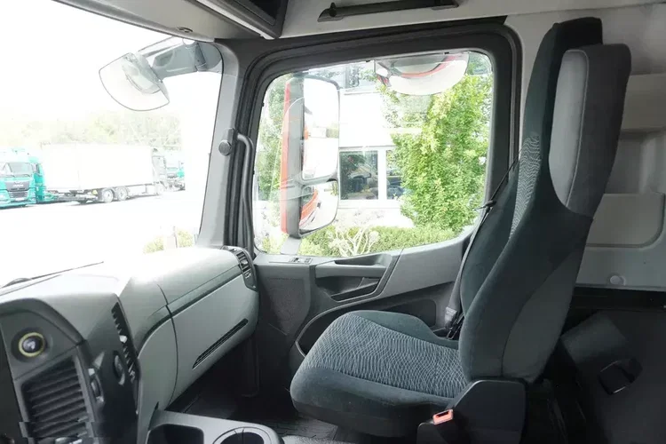 Mercedes Actros 1833 / 260 tys. km zdjęcie 14