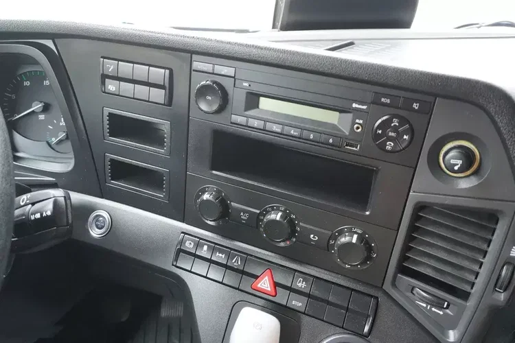 Mercedes Actros 1833 / 260 tys. km zdjęcie 18