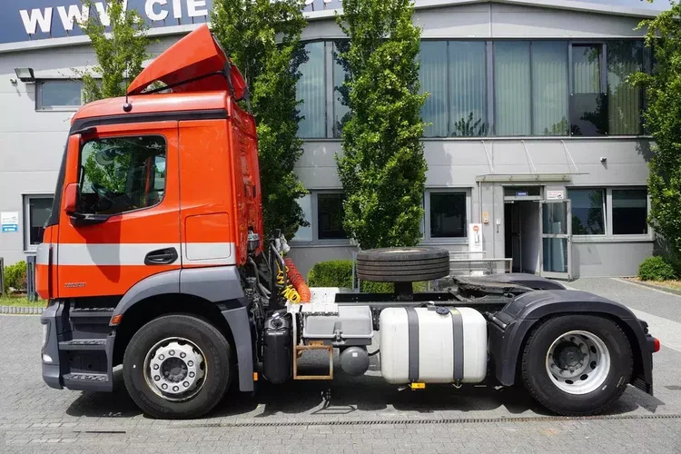 Mercedes Actros 1833 / 260 tys. km zdjęcie 2