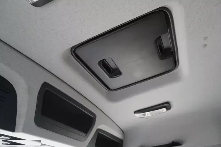 Mercedes Actros 1833 / 260 tys. km zdjęcie 21