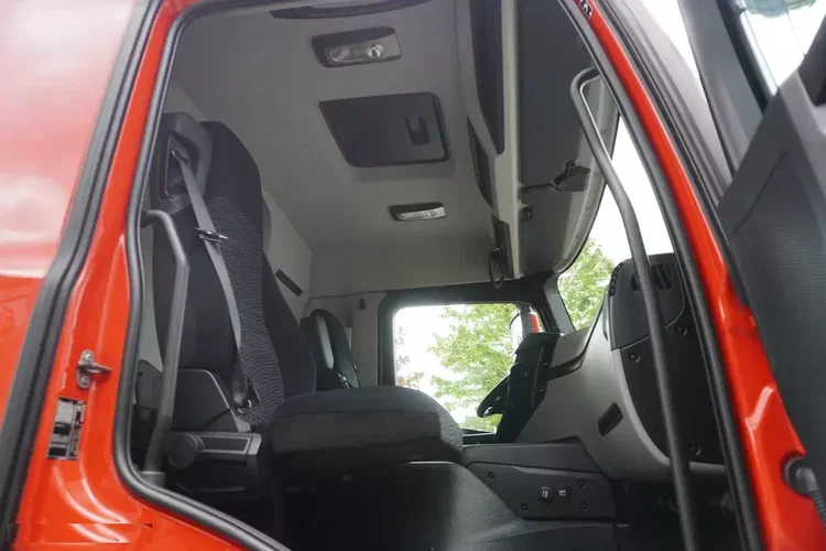 Mercedes Actros 1833 / 260 tys. km zdjęcie 22