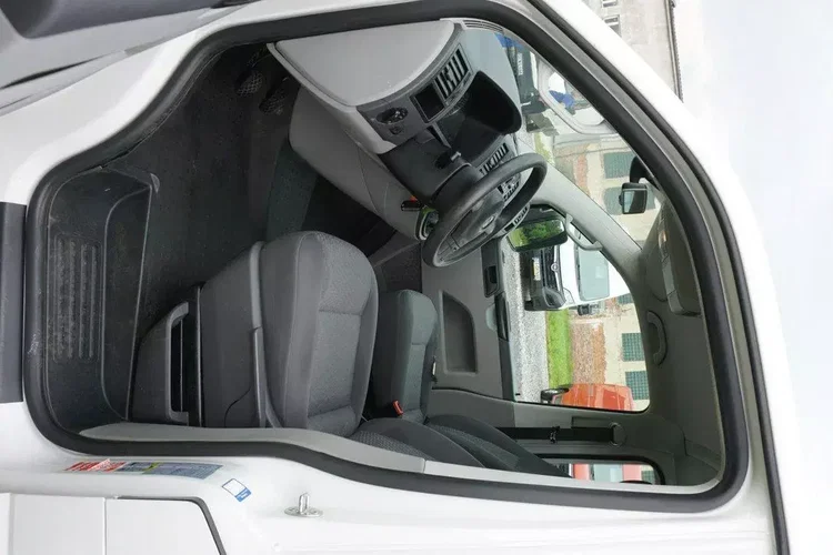 Volkswagen Transporter zdjęcie 75
