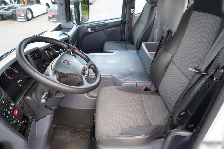 Scania P 360 / DZIENNA KABINA / 2015 ROK / 275 TYS. KM. / EURO 6 / SPROWADZONY zdjęcie 24