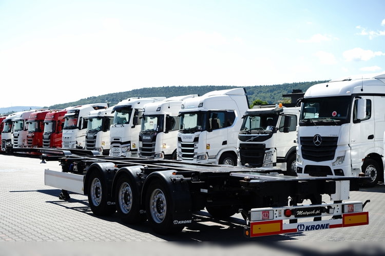 Krone / NACZEPA PODKONTENEROWA / MAŁO UŻYWANA / UNIWERSALNA / 2023 ROK / ROZSUWANY TYŁ / DO WSZYSTKICH KONTENERÓW / OŚ PODNOSZONA zdjęcie 5