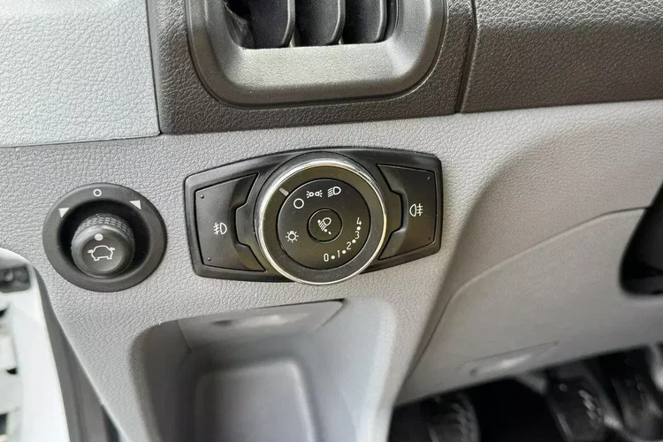 Ford Transit zdjęcie 24