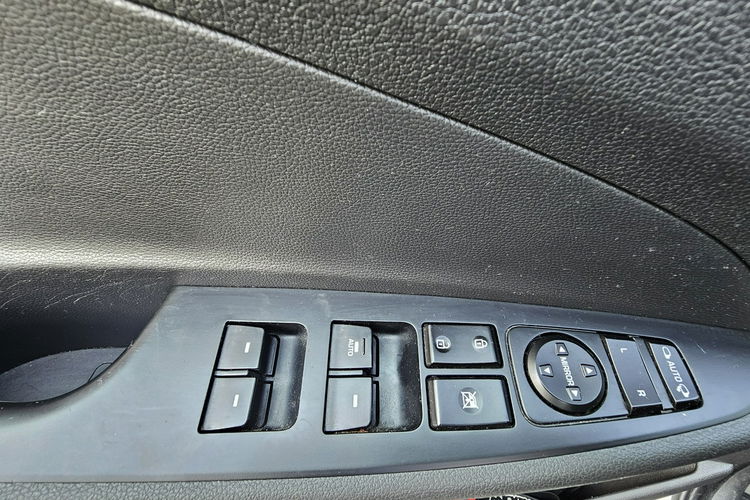 Hyundai Tucson Nawigacja,  kamera,  grzane fotele i kierownica,  serwis zdjęcie 15