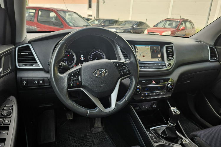 Hyundai Tucson Nawigacja,  kamera,  grzane fotele i kierownica,  serwis zdjęcie 23
