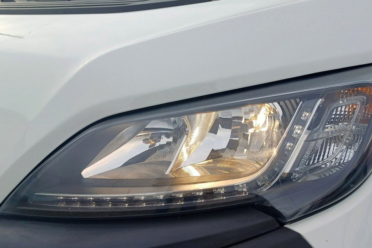 Peugeot Boxer L2H1 2.2 HDi 140KM Nawigacja Kamera Klimatronic Fotel pneumatyczny zdjęcie 11