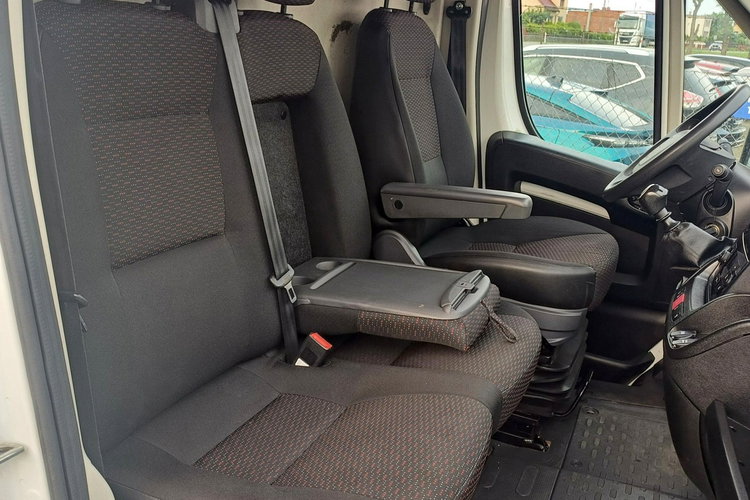 Peugeot Boxer L2H1 2.2 HDi 140KM Nawigacja Kamera Klimatronic Fotel pneumatyczny zdjęcie 13
