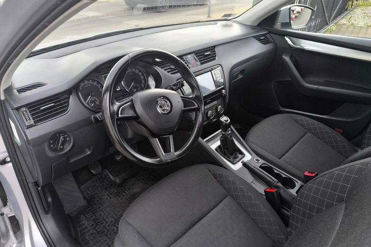 Skoda Octavia 1.6 TDI 116KM Klimatyzacja Salon Polska Faktura VAT zdjęcie 15