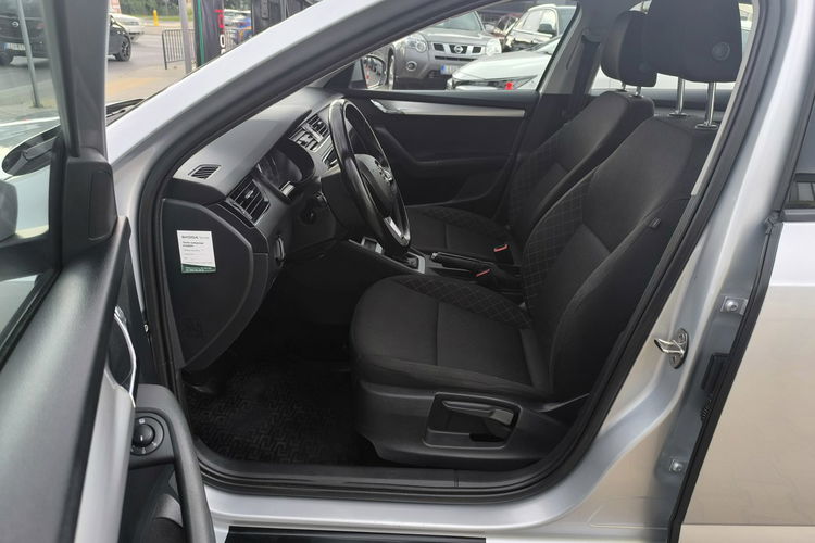 Skoda Octavia 1.6 TDI 116KM Klimatyzacja Salon Polska Faktura VAT zdjęcie 18