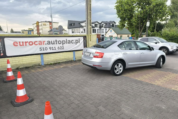 Skoda Octavia 1.6 TDI 116KM Klimatyzacja Salon Polska Faktura VAT zdjęcie 4