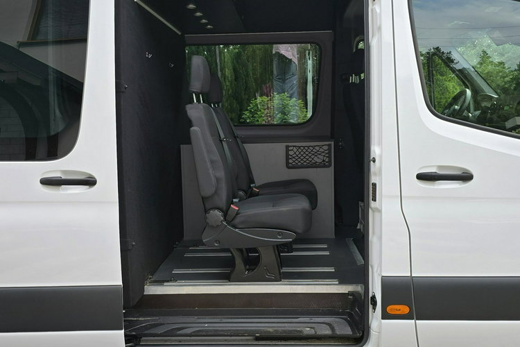 Mercedes Sprinter 319 CDi 3.0 CDi 190KM / Salon PL I-właściciel / 3, 5T na haku WARSZTAT zdjęcie 8