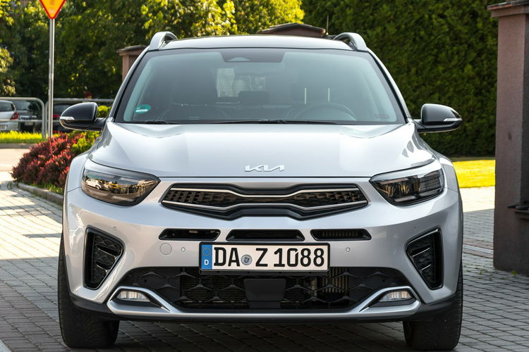 Kia Stonic 1.0_Benzyna_Hybryda_120KM_25 tyś. km zdjęcie 3