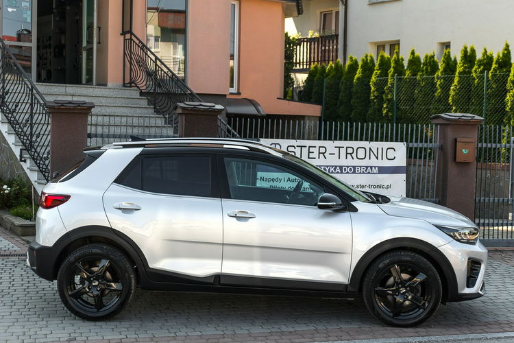 Kia Stonic 1.0_Benzyna_Hybryda_120KM_25 tyś. km zdjęcie 4