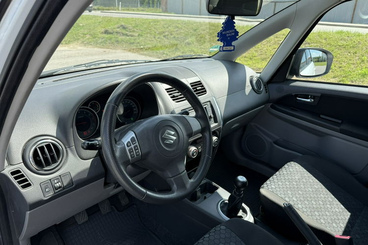Suzuki SX4 1.6 Benzyna | | Gwarancja | Bogate wyposażenie | 4x4 zdjęcie 7