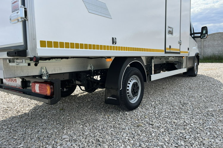 Iveco Daily 35S18 Chłodnia ZANOTTI -29 C/+29 C GWARANCJA 3.0/180KM zdjęcie 26