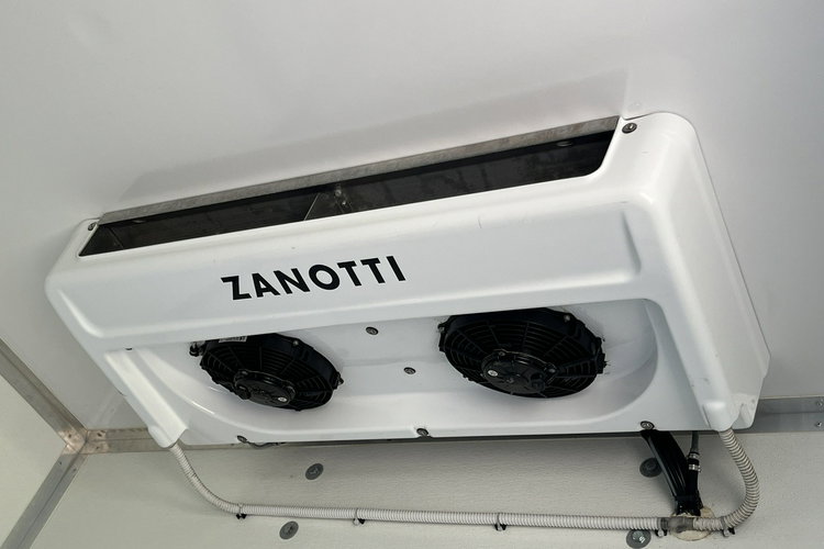 Iveco Daily 35S18 Chłodnia ZANOTTI -29 C/+29 C GWARANCJA 3.0/180KM zdjęcie 6