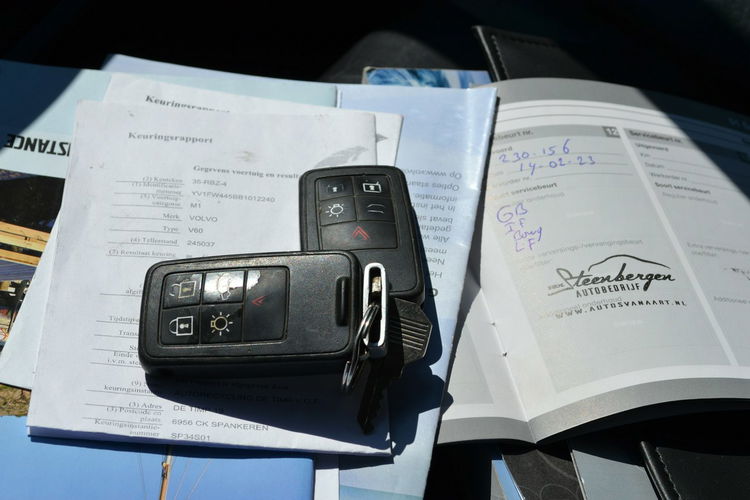 Volvo V60 Nawigacja Climatronic Serwis LED Automat 2.0T 203KM zdjęcie 15