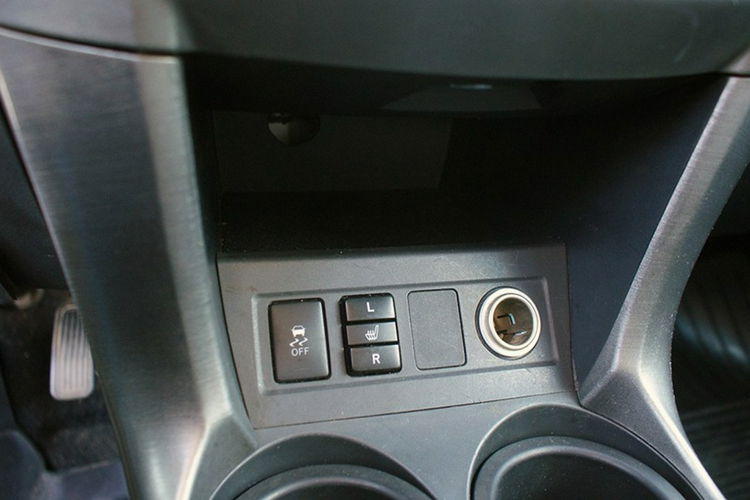 Toyota RAV-4 zdjęcie 4