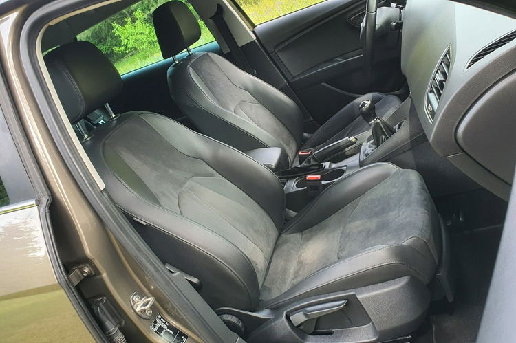 Seat Leon ST # 1.6 TDI # Navi # Climatronic # Skóra # Alkantara # zdjęcie 7