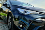 Toyota Avensis 1.6 D4D Touring Sport Executive zdjęcie 4