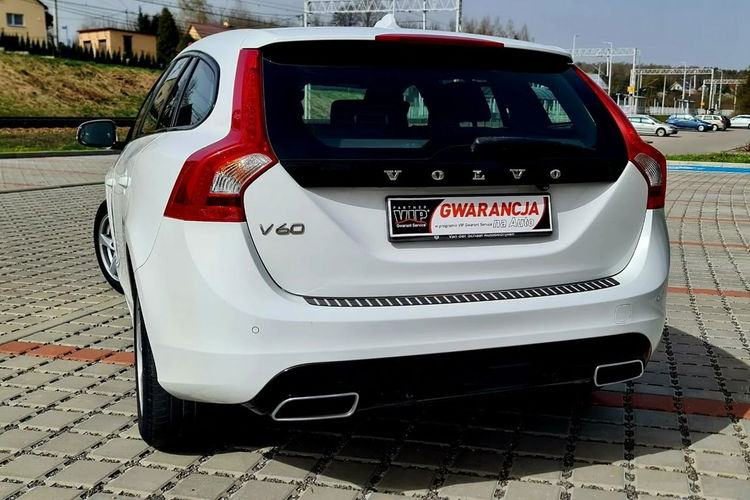 Volvo V60 POLAR+DYNAMIC GEARTRONIC , Full , Skóra, Kamera , Blis, Szyber dach, VAT23% zdjęcie 10
