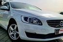 Volvo V60 POLAR+DYNAMIC GEARTRONIC , Full , Skóra, Kamera , Blis, Szyber dach, VAT23% zdjęcie 2