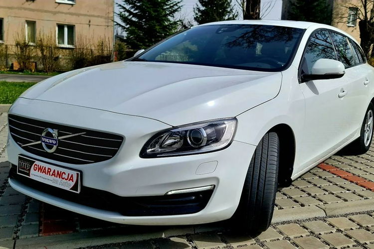 Volvo V60 POLAR+DYNAMIC GEARTRONIC , Full , Skóra, Kamera , Blis, Szyber dach, VAT23% zdjęcie 20
