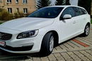 Volvo V60 POLAR+DYNAMIC GEARTRONIC , Full , Skóra, Kamera , Blis, Szyber dach, VAT23% zdjęcie 3