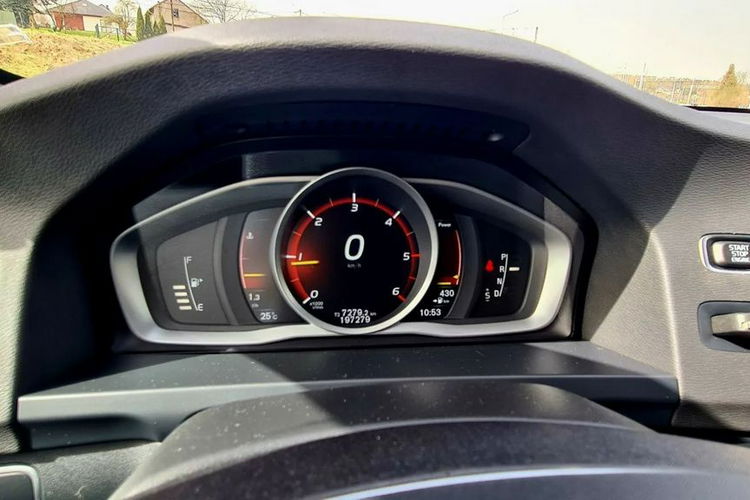 Volvo V60 POLAR+DYNAMIC GEARTRONIC , Full , Skóra, Kamera , Blis, Szyber dach, VAT23% zdjęcie 31