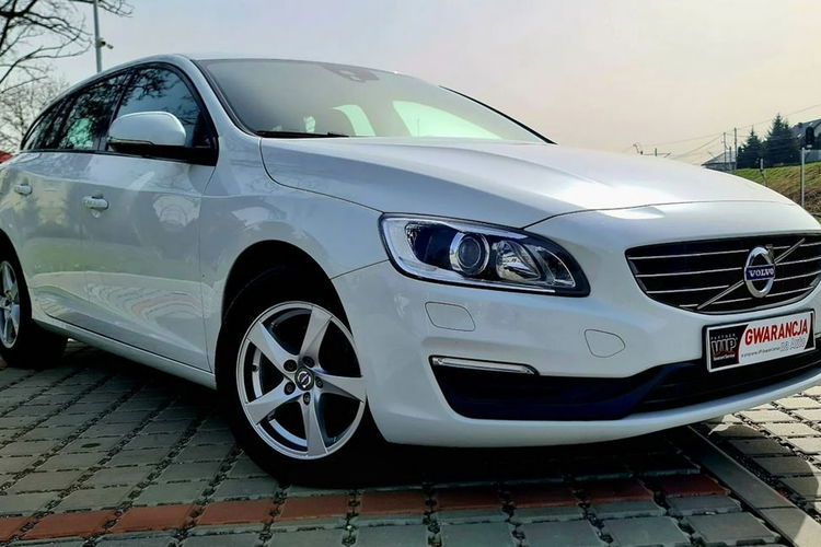 Volvo V60 POLAR+DYNAMIC GEARTRONIC , Full , Skóra, Kamera , Blis, Szyber dach, VAT23% zdjęcie 7