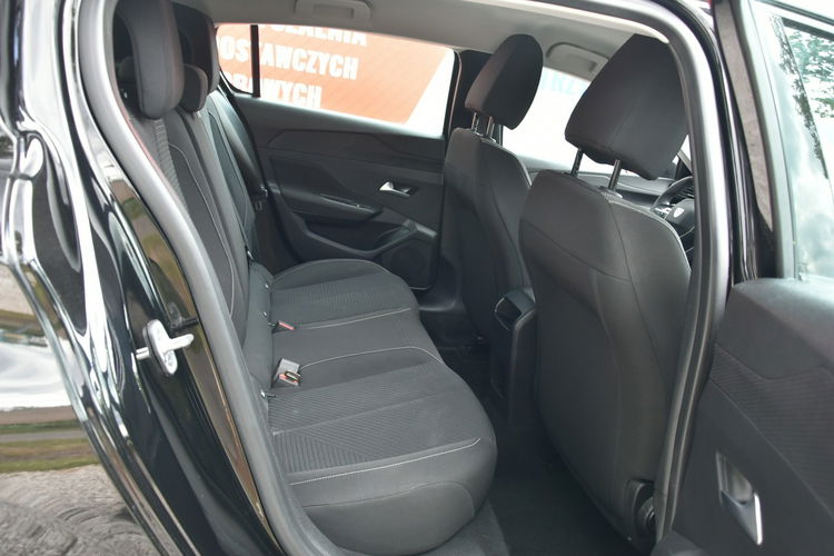 Peugeot 308 1.2PureTech 110KM MANUAL 2022r. Virtual fullLED NAVi 52tkm Rezerwacja zdjęcie 13