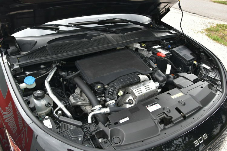 Peugeot 308 1.2PureTech 110KM MANUAL 2022r. Virtual fullLED NAVi 52tkm Rezerwacja zdjęcie 33