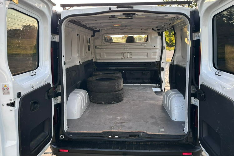 NV300 Nissan NV300 zdjęcie 22