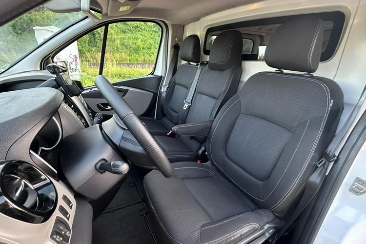 NV300 Nissan NV300 zdjęcie 23