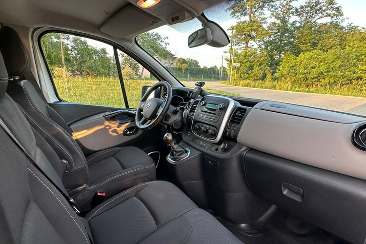 NV300 Nissan NV300 zdjęcie 34