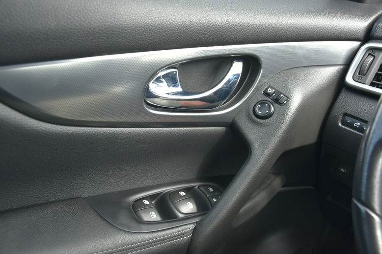 Nissan Qashqai 1.3DiG-T 140KM Manual XI.2018r. Climatronic fullLED REZERWACJA zdjęcie 28
