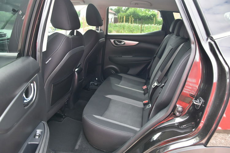 Nissan Qashqai 1.3DiG-T 140KM Manual XI.2018r. Climatronic fullLED REZERWACJA zdjęcie 29