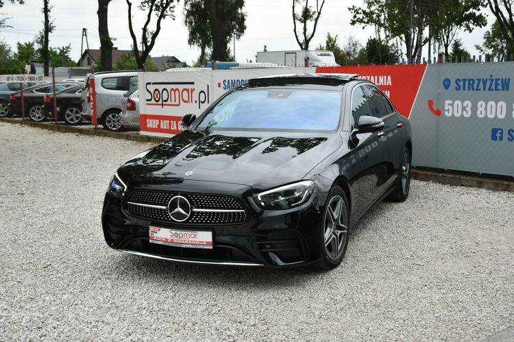 Mercedes E 220 E 220d 4Matic 200KM 2022r. SALON pakiet AMG Burmester Fv23 Rezerwacja zdjęcie 4