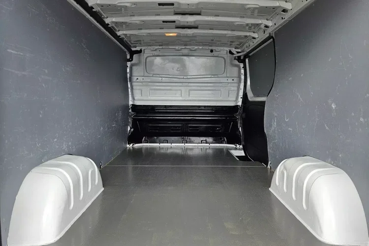 Opel Vivaro L2H1 48999zł NETTO 1.6CDTi/145KM zdjęcie 15