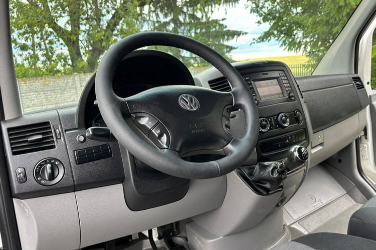 Volkswagen Crafter 2.0 140KM 2015 L2H2 6osobowy Brygadówka Tempomat Klimatyzacja Hak zdjęcie 7