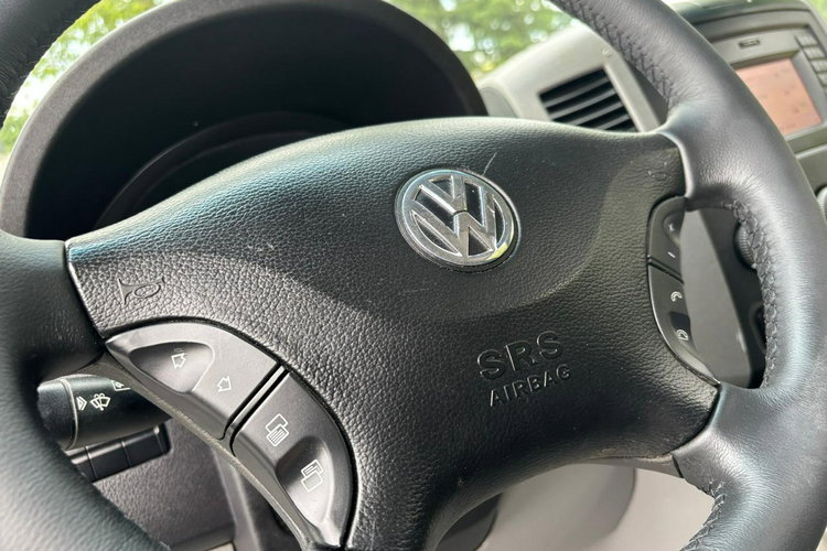 Volkswagen Crafter 2.0 140KM 2015 L2H2 6osobowy Brygadówka Tempomat Klimatyzacja Hak zdjęcie 8