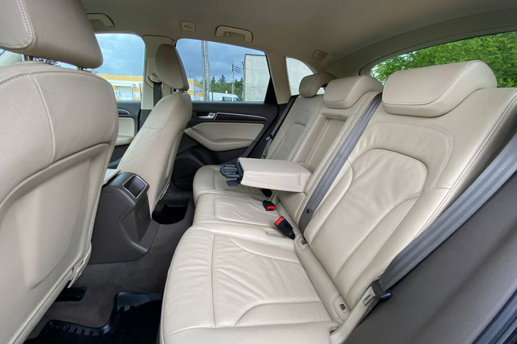 Audi Q5 3.0tdi 258KM Quattro s-line doinwestowany bezwypadkowy zamiana 1.r.gw zdjęcie 13