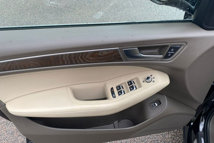 Audi Q5 3.0tdi 258KM Quattro s-line doinwestowany bezwypadkowy zamiana 1.r.gw zdjęcie 26