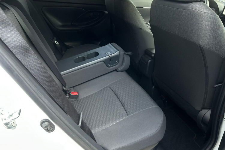 Toyota Yaris Cross 1.5 HSD 116KM STYLE, salon Polska, gwarancja, FV23% zdjęcie 13