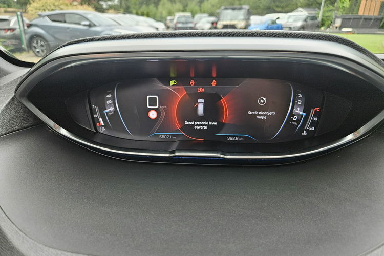 Peugeot 5008 1.2 PureTech GT 130 KM Panorama / I-właściciel / zdjęcie 8