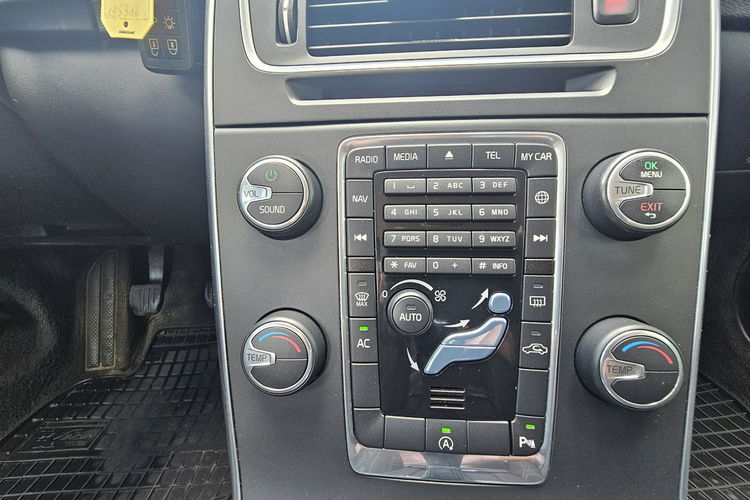 Volvo S60 Kamera cofania,  serwis ASO,  niski przebieg zdjęcie 27