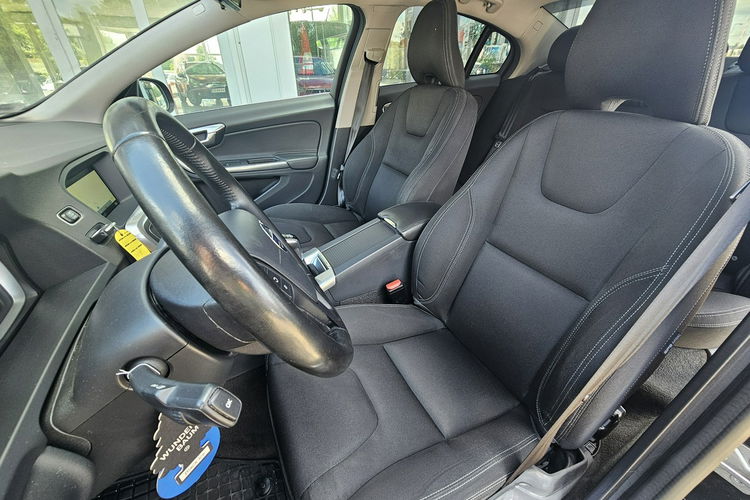 Volvo S60 Kamera cofania,  serwis ASO,  niski przebieg zdjęcie 34