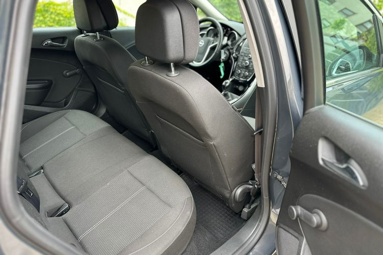 Opel Astra 1.4 Turbo zdjęcie 10